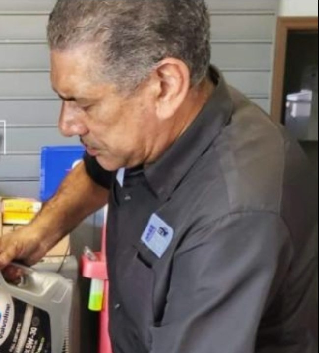 Oil Change & Fluid Maintenance